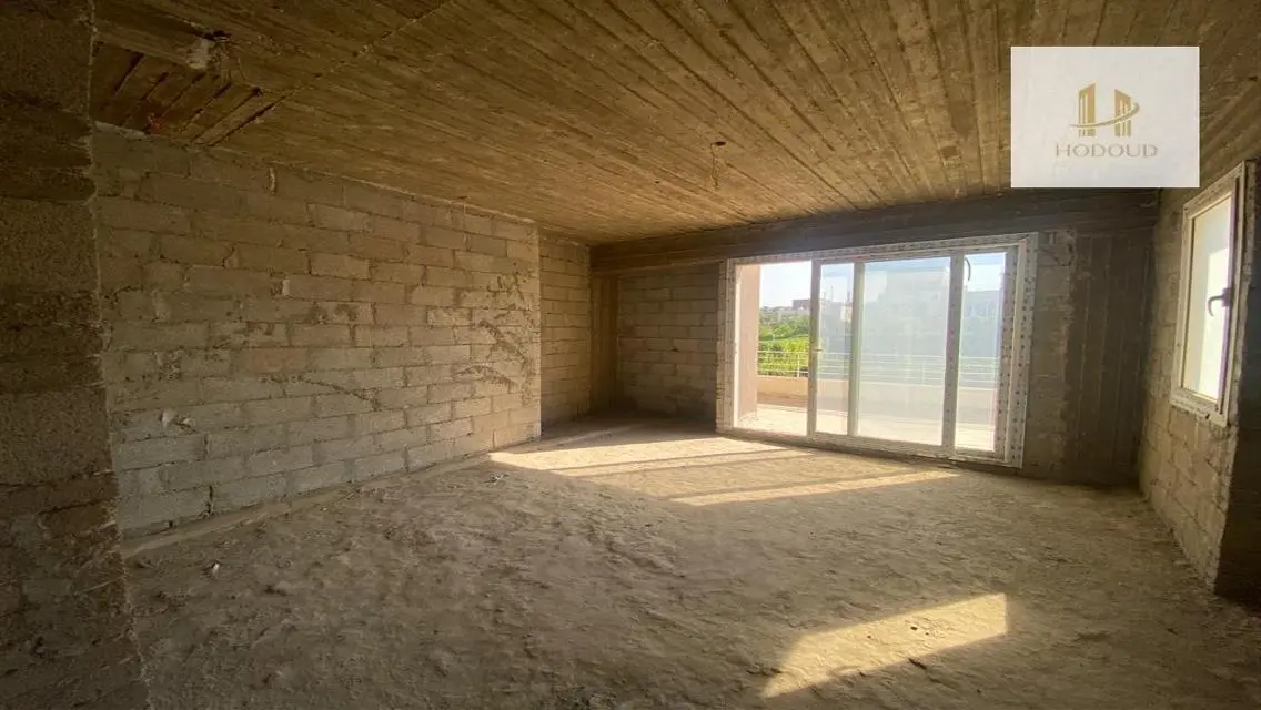 Stunning Property for Sale with Spacious Area
