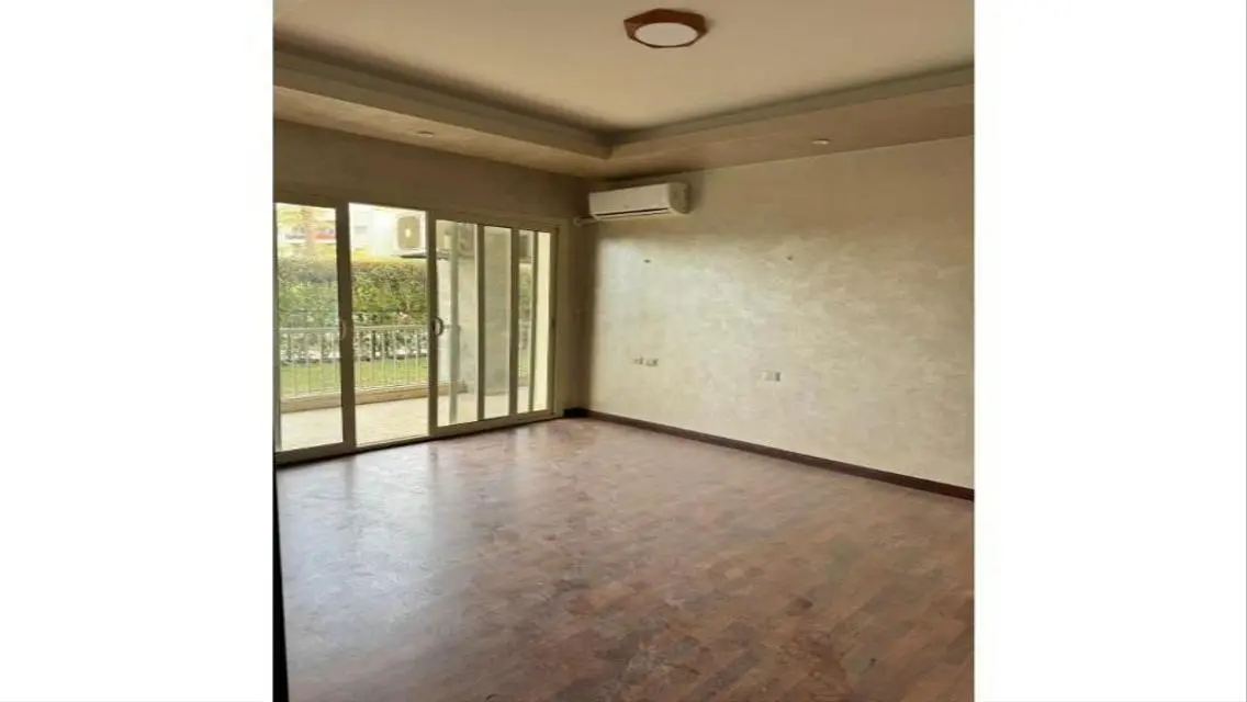 Luxurious Apartment with Spacious Area and Private Garden