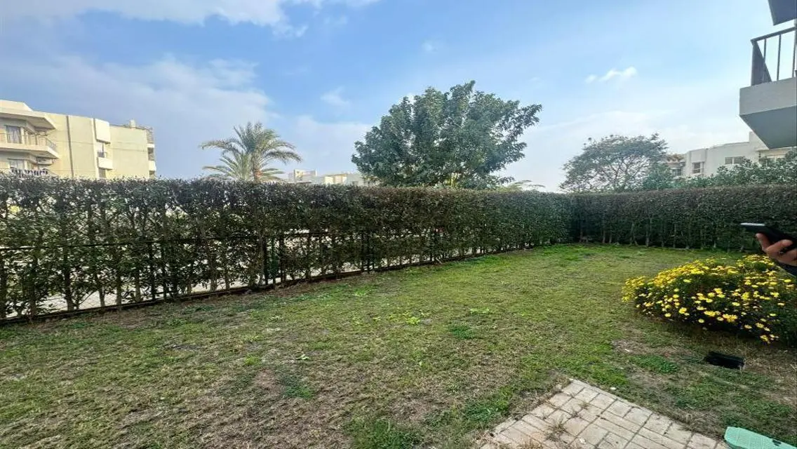 Luxurious Apartment with Spacious Area and Private Garden