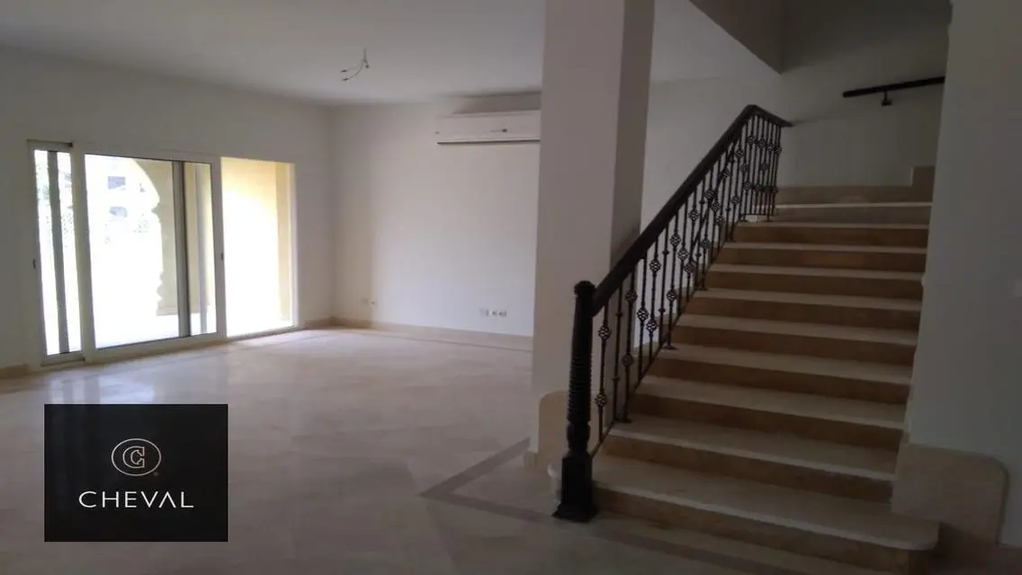 Luxury Apartment in Mivida - AUC