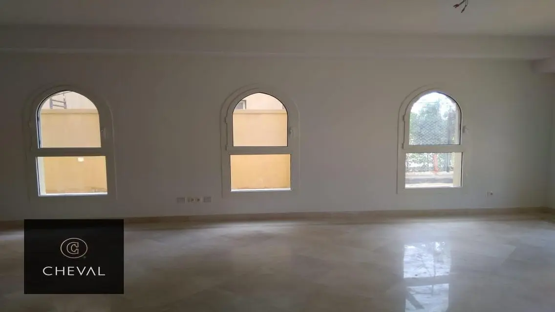 Luxury Apartment in Mivida - AUC