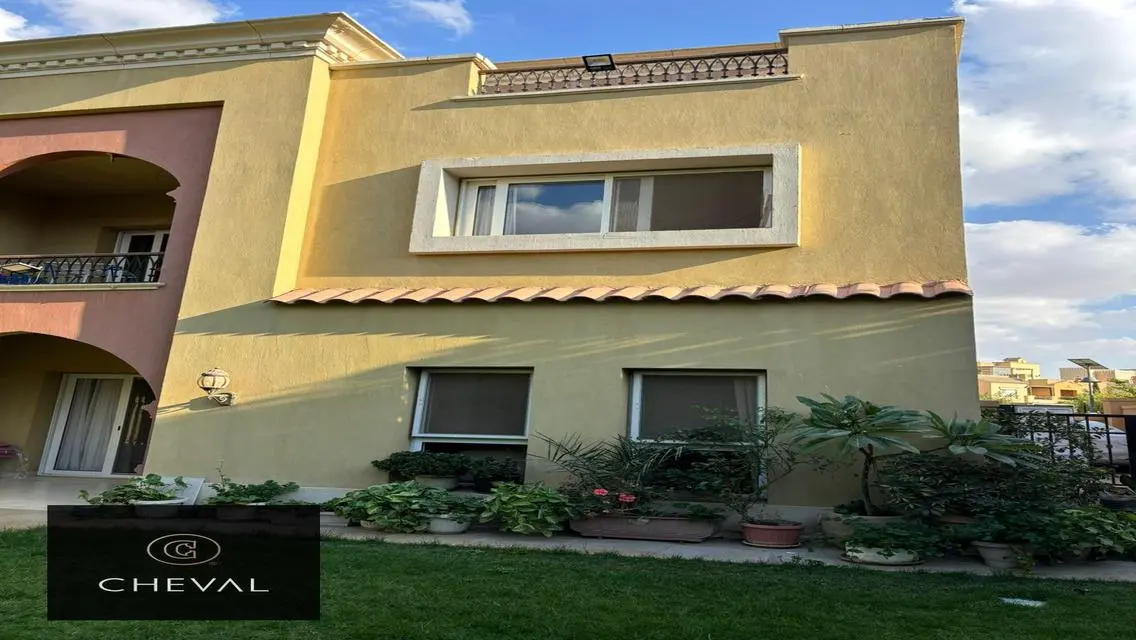 Luxury Apartment in Mivida - AUC