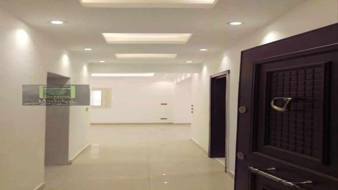 165 sqm Apartment with Balcony for Rent
