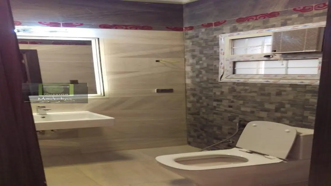165 sqm Apartment with Balcony for Rent