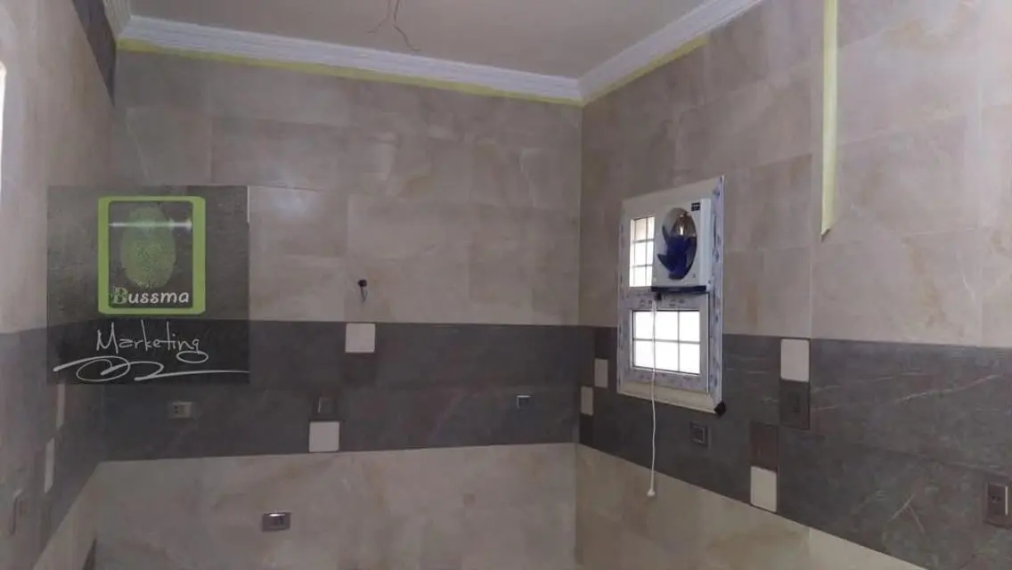 165 sqm Apartment with Balcony for Rent