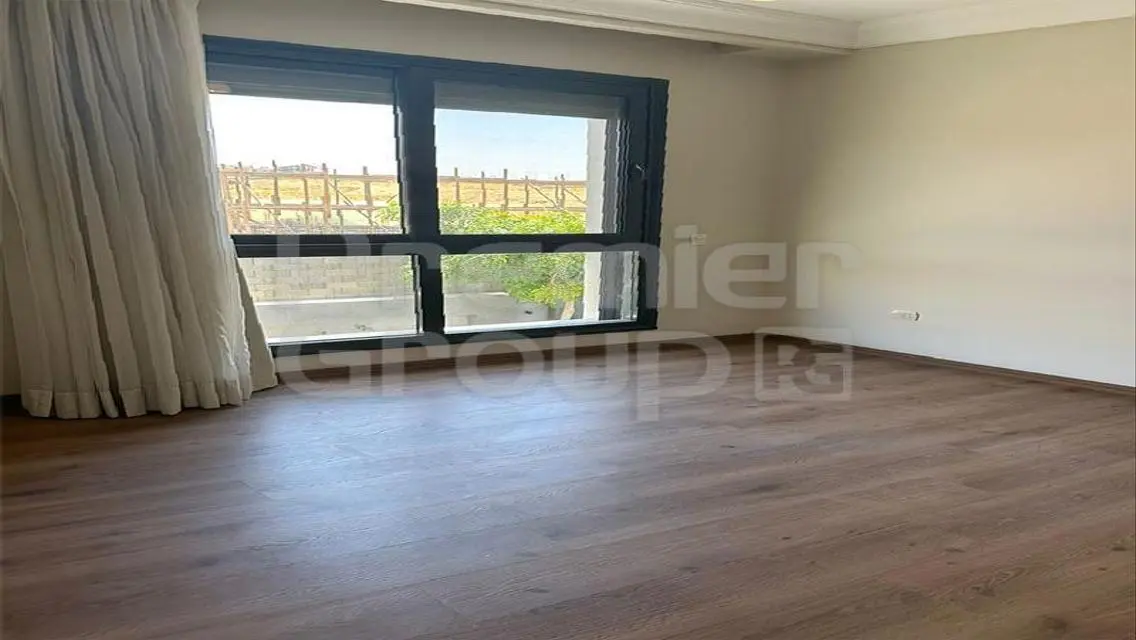 Luxury Apartment for Sale - 1000 sqm in the Heart of the City
