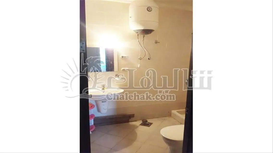 فيلا فاخرة للبيع بمساحة شاسعة وحديقة خاصة