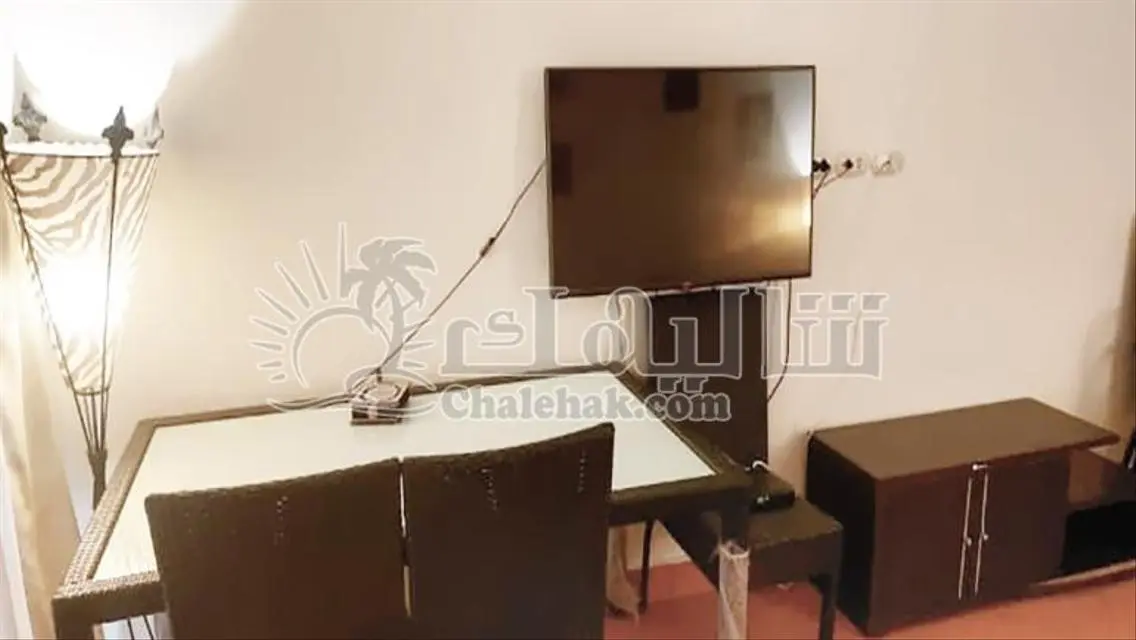 فيلا فاخرة للبيع بمساحة شاسعة وحديقة خاصة
