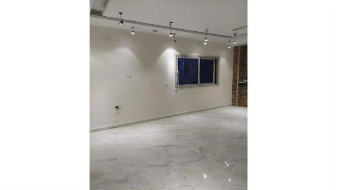 شقة فاخرة للإيجار بمساحة 200 متر