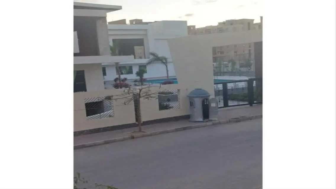 شقة حديثة للإيجار بمساحة 14000 متر