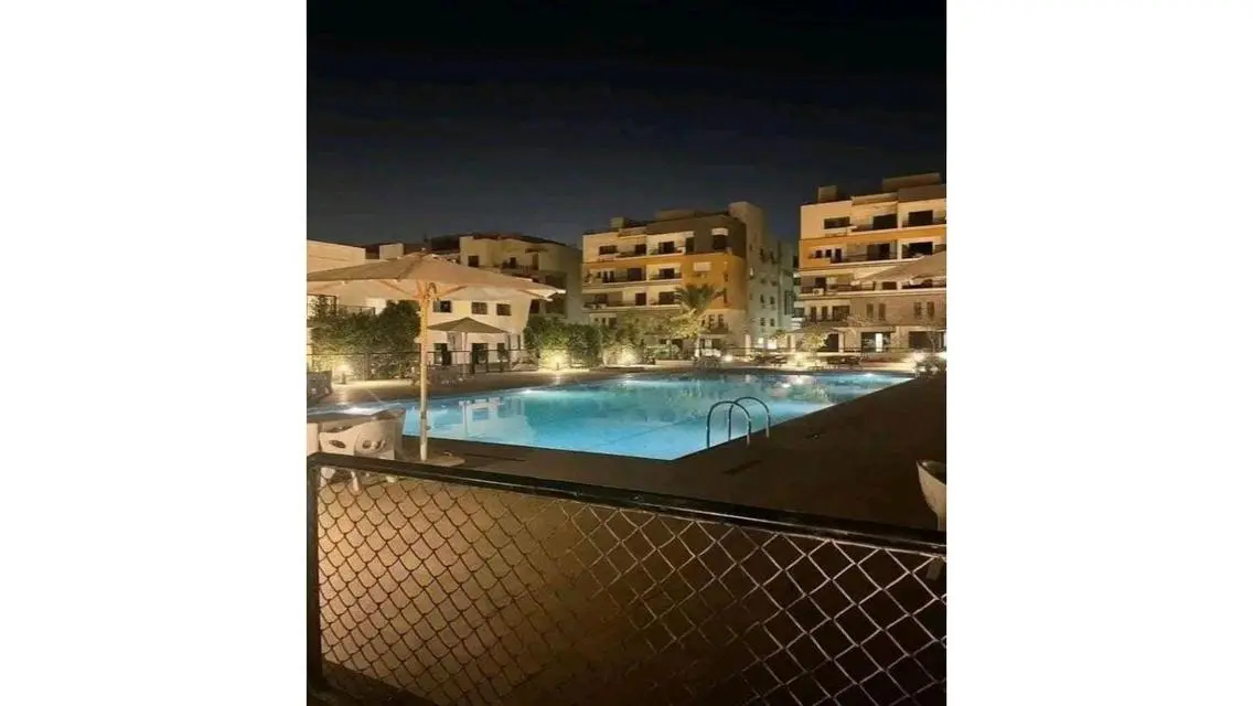 شقة فاخرة للإيجار في موقع مميز