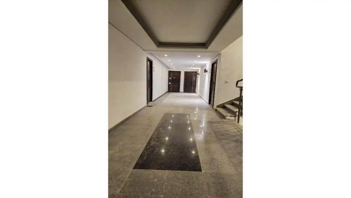 شقة مميزة للايجار في 82