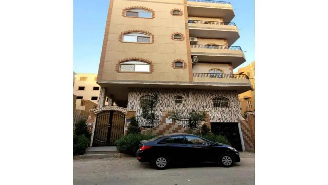 شقة مميزة للإيجار - 15000 جنيه