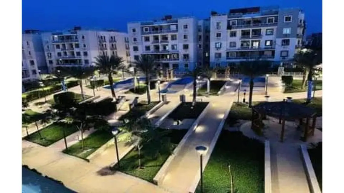 Luxury Building with Distinctive Spaces and Great Amenities