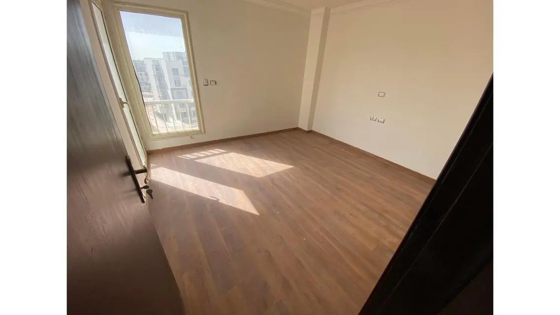 Luxury Building with Distinctive Spaces and Great Amenities
