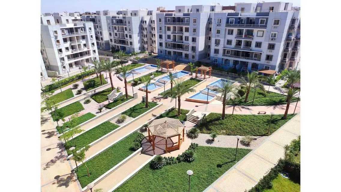 Luxury Building with Distinctive Spaces and Great Amenities