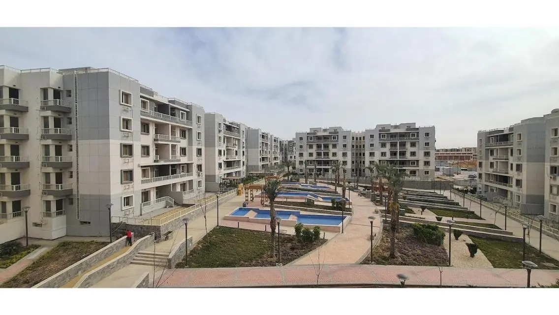 Luxury Building with Distinctive Spaces and Great Amenities