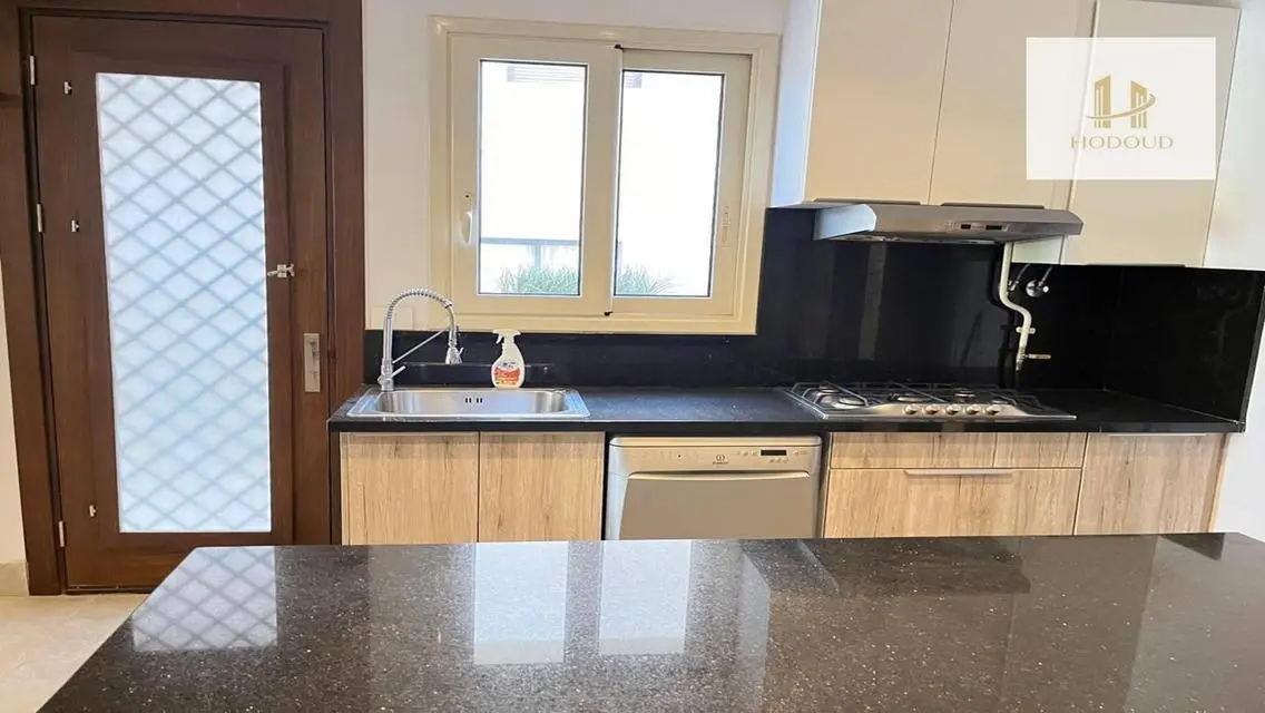 Apartment for Sale in Prime Location - 400 sqm