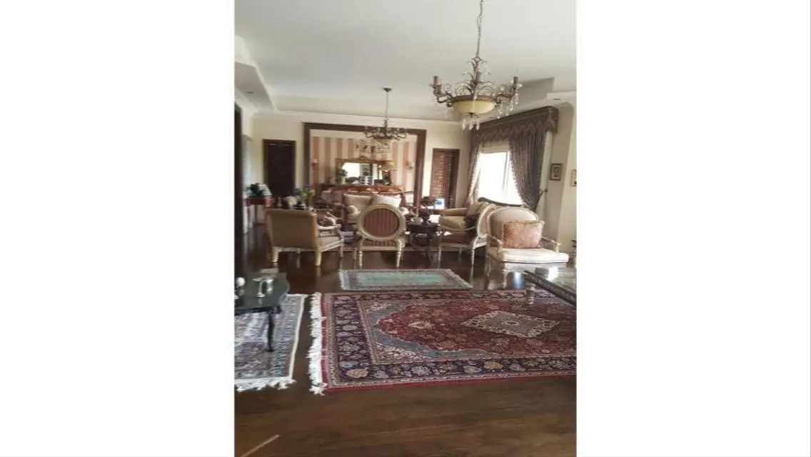 شقة فاخرة بمساحة متر في قلب المدينة