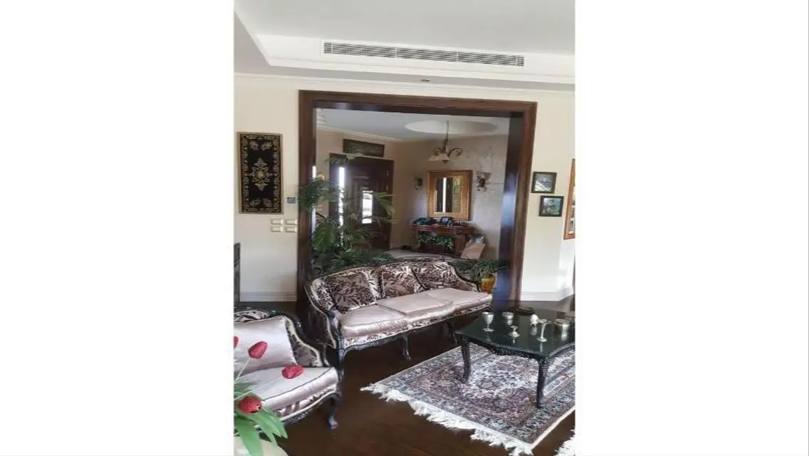 شقة فاخرة بمساحة متر في قلب المدينة