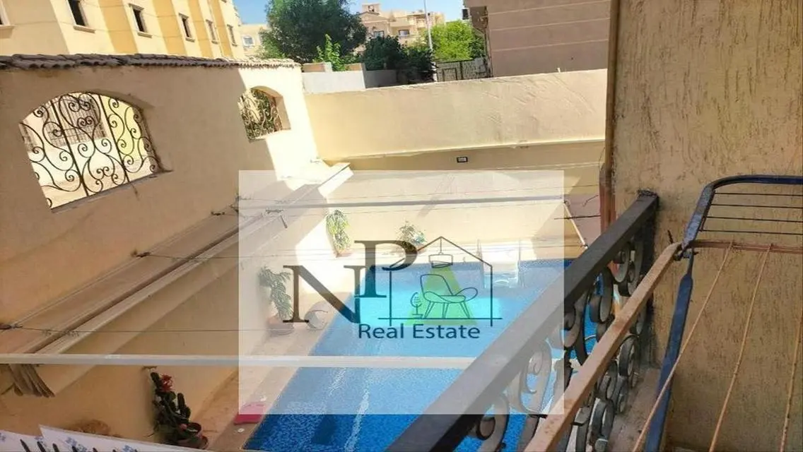شقة فاخرة للإيجار بقيمة 24000 جنيها شهرياً في موقع مميز