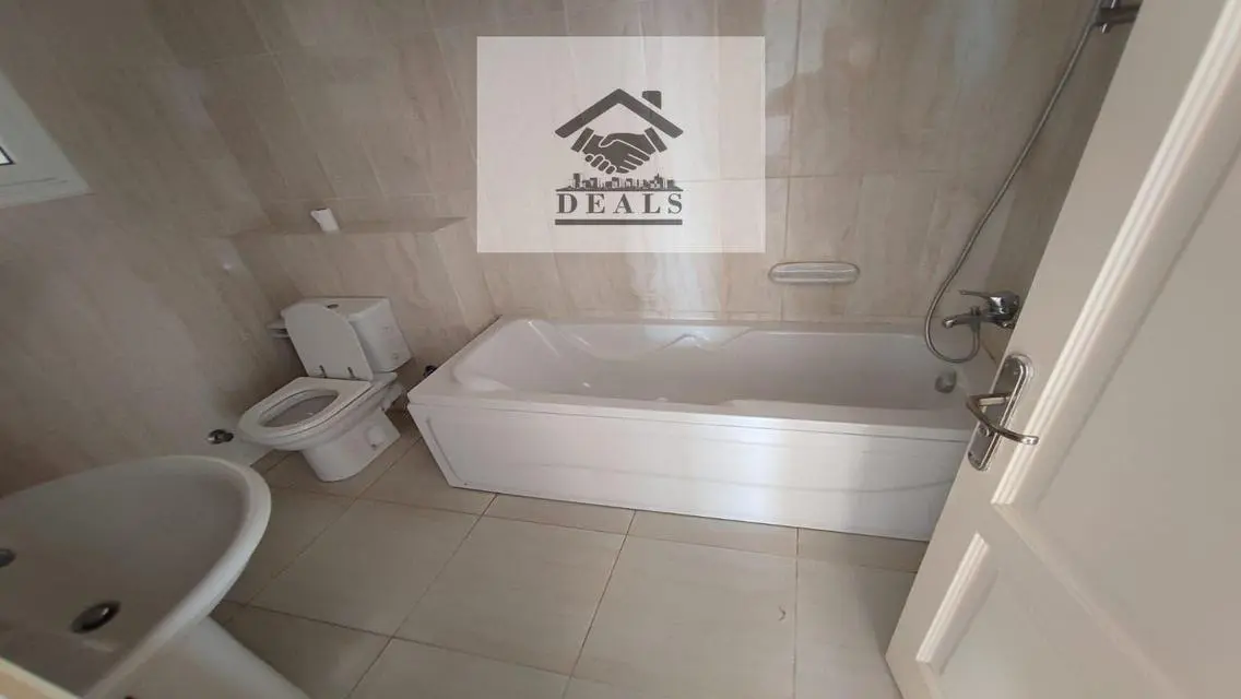 Luxury Apartment with Spacious Balcony and Stunning Views