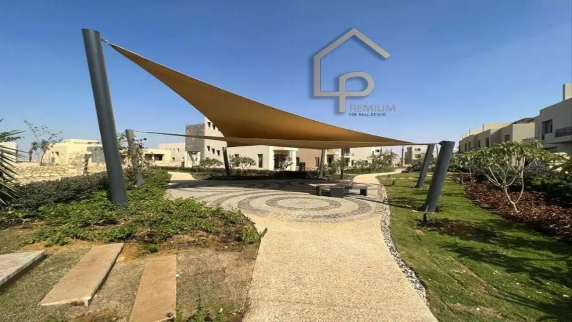 Luxury Apartment on Hill-side with Exceptional Amenities