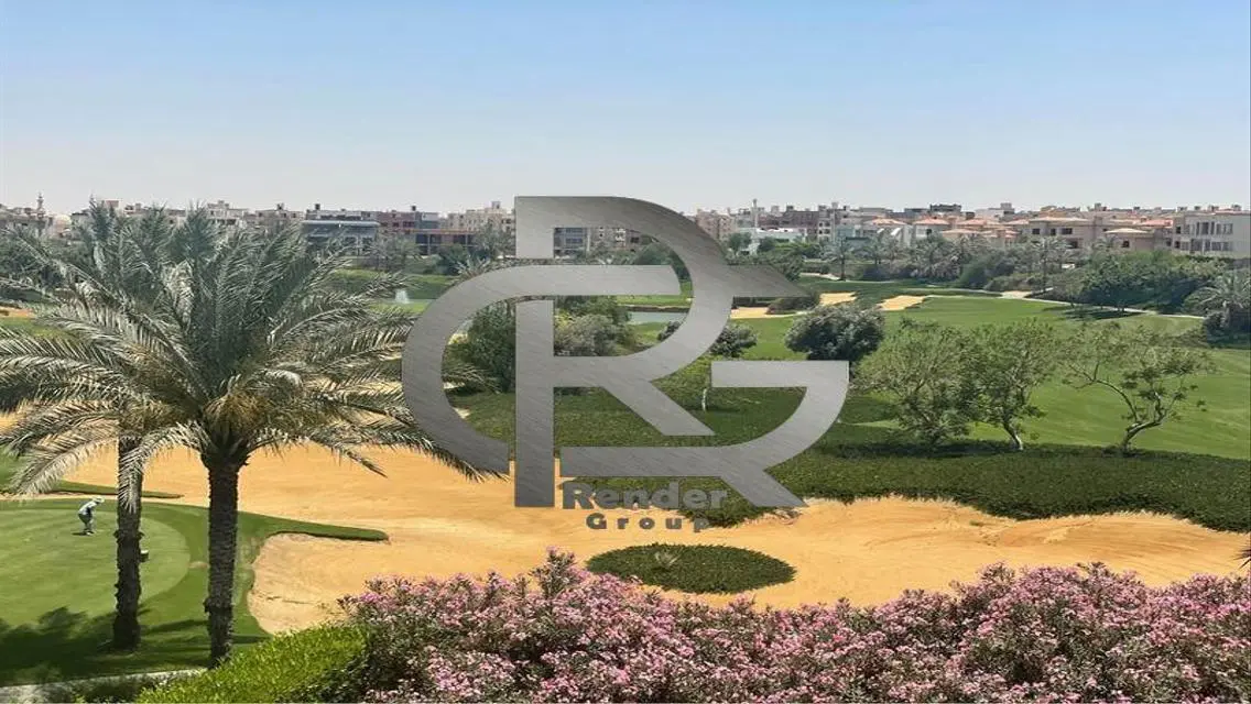 فيلا فاخرة للبيع مع حديقة ومسبح خاص