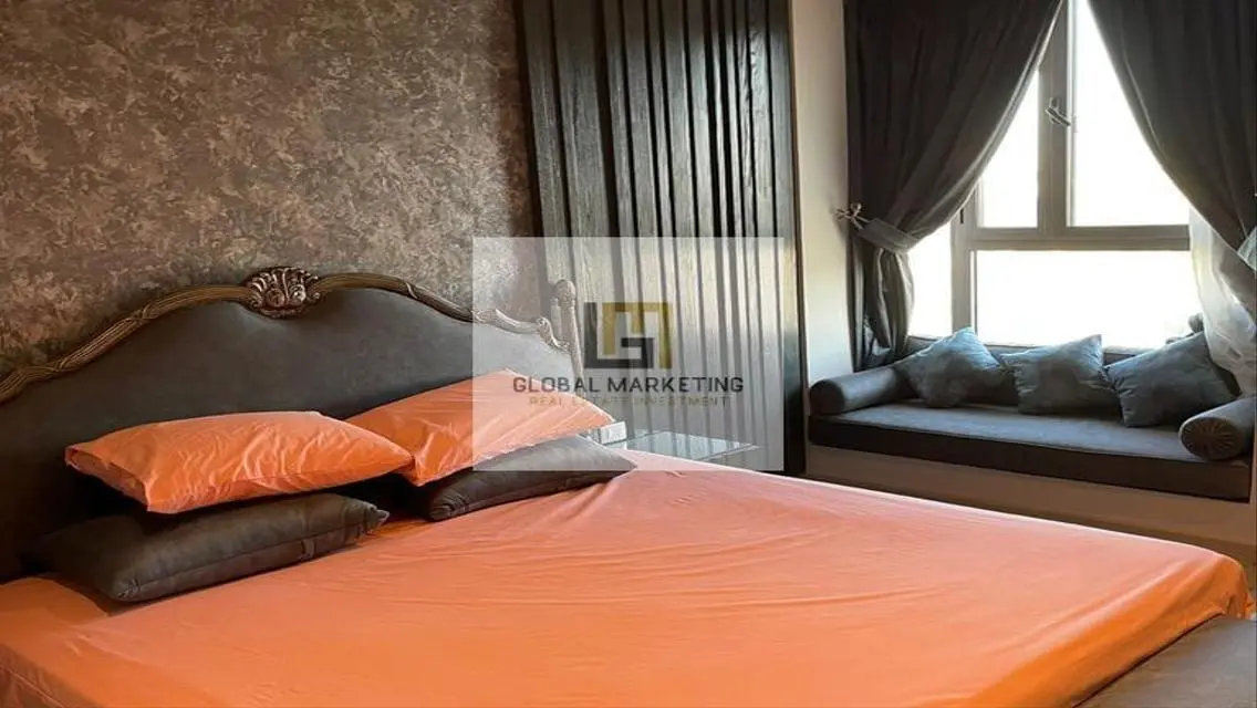 Luxury 210 sqm Apartment in Full-Service Community for 75,000