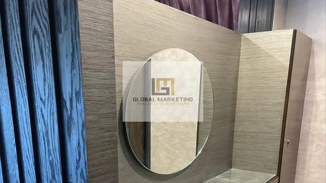 Luxury 210 sqm Apartment in Full-Service Community for 75,000