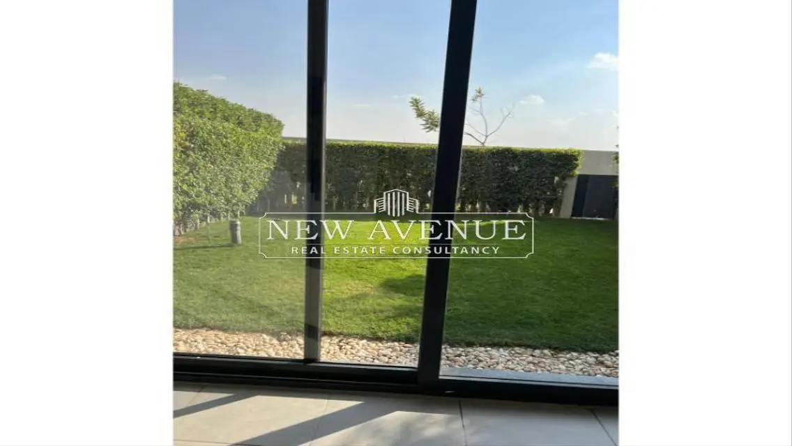 Luxury Apartment with Private Garden in Prime Location