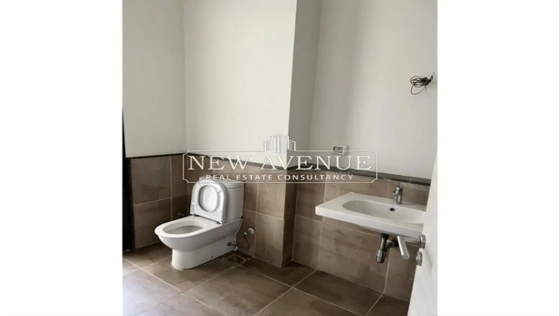Luxury Apartment with Private Garden in Prime Location