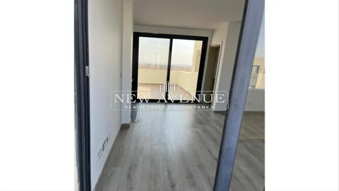 Luxury Apartment with Private Garden in Prime Location