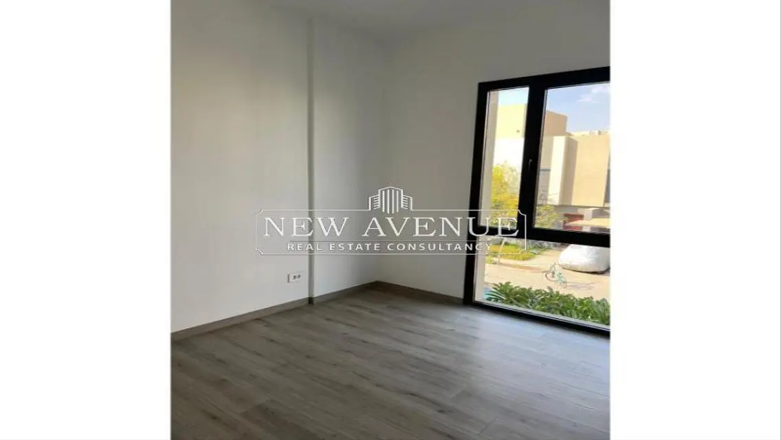 Luxury Apartment with Private Garden in Prime Location