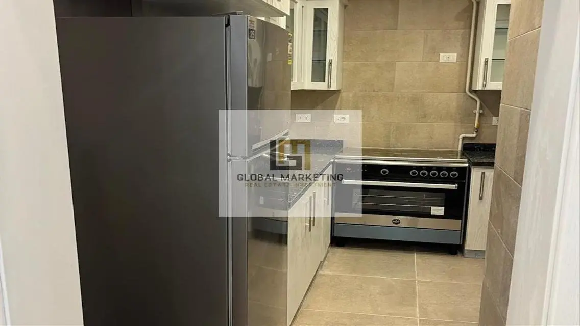 Luxury Apartment for Sale - 150 m² with Lake View