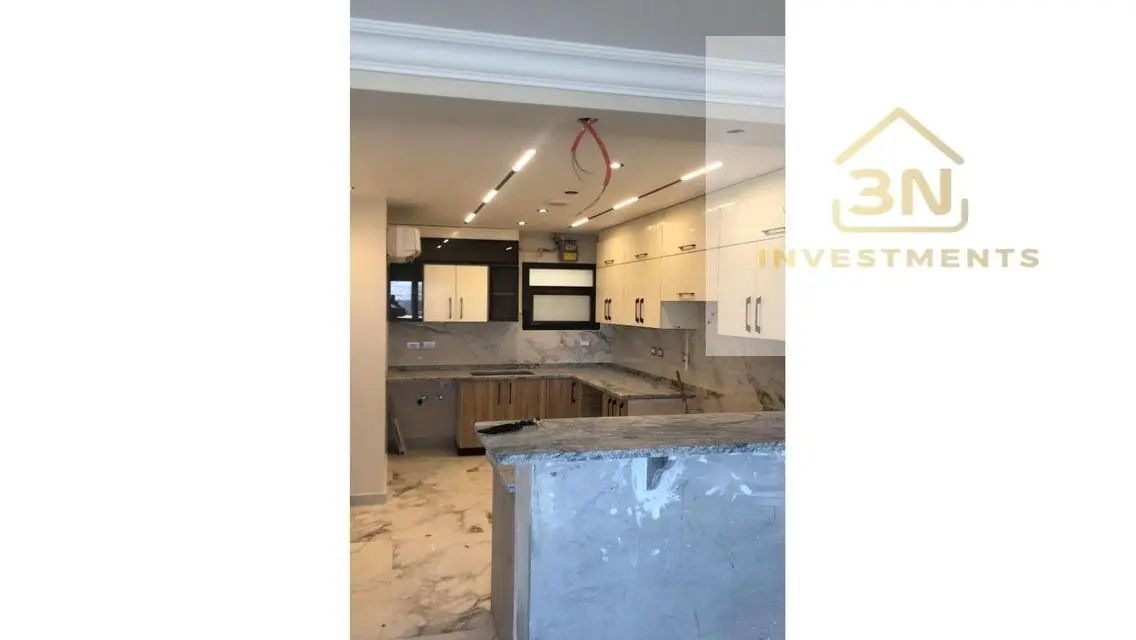 Luxury Apartment for Rent in ESR43-2-127-70