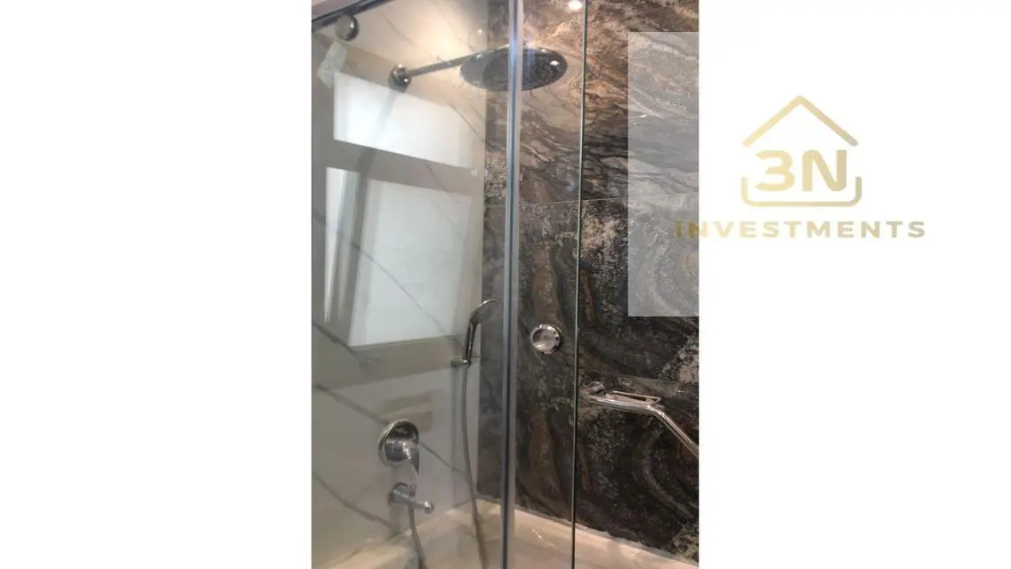 Luxury Apartment for Rent in ESR43-2-127-70