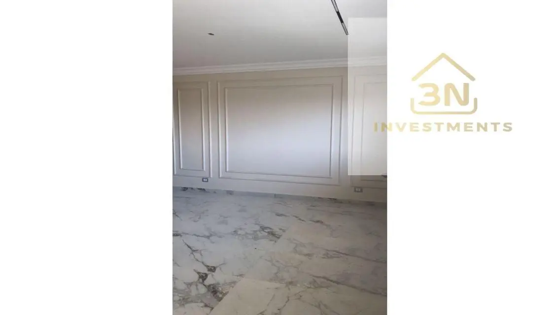 Luxury Apartment for Rent in ESR43-2-127-70