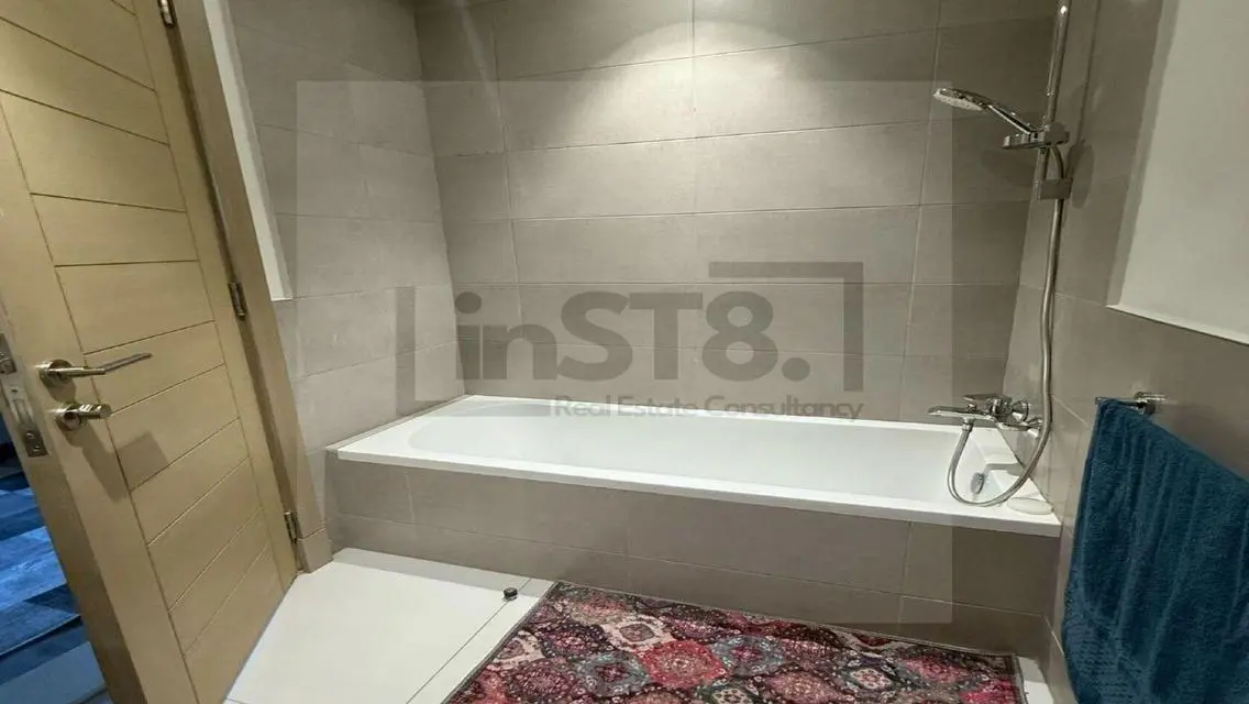Luxury 3 Bedroom Apartment 135 sqm in ST81 Area