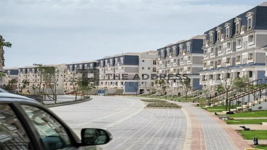 فيلا فخمة للبيع مع حدائق خاصة ومرافق ممتعة