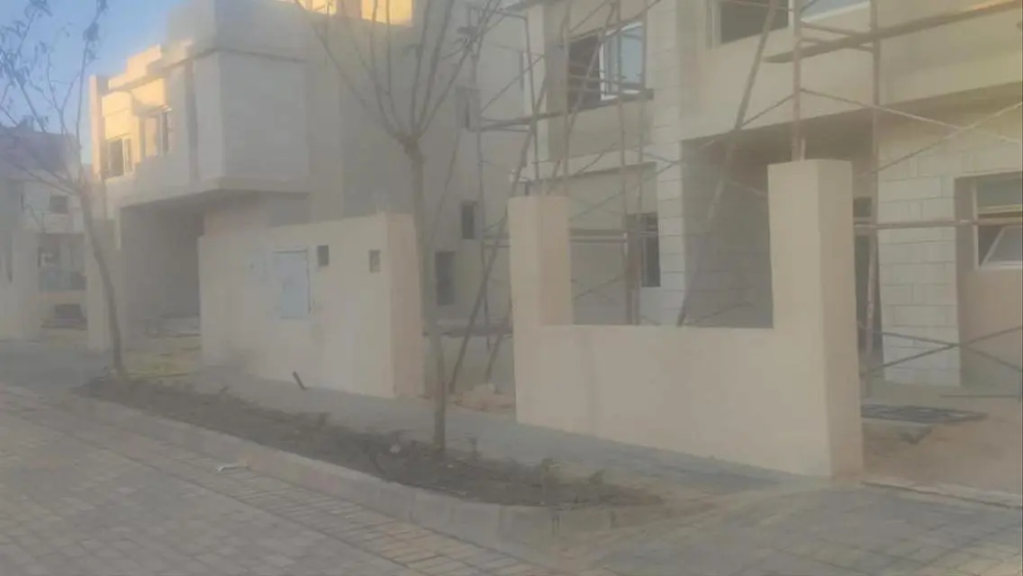 منزل فخم للبيع بمساحة مميزة ومرافق عالية الجودة