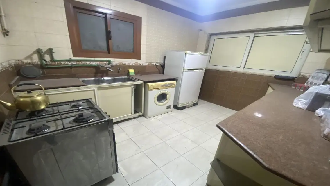 شقة A-Class بمساحة فاخرة 230 متر - 3 غرف نوم - 2 حمام