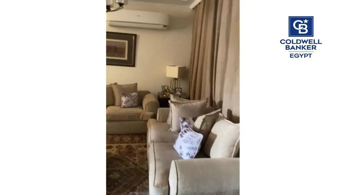 شقة رائعة للبيع مساحتها 250 متر