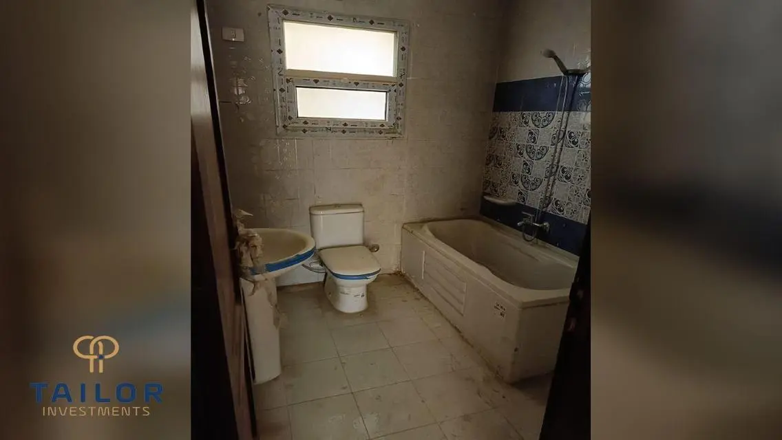 شقة فاخرة للبيع بمساحة واسعة