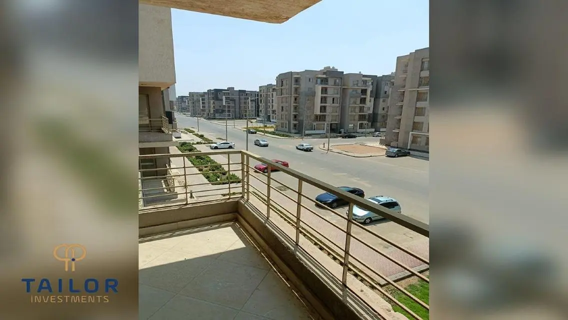 شقة فاخرة للبيع بمساحة واسعة
