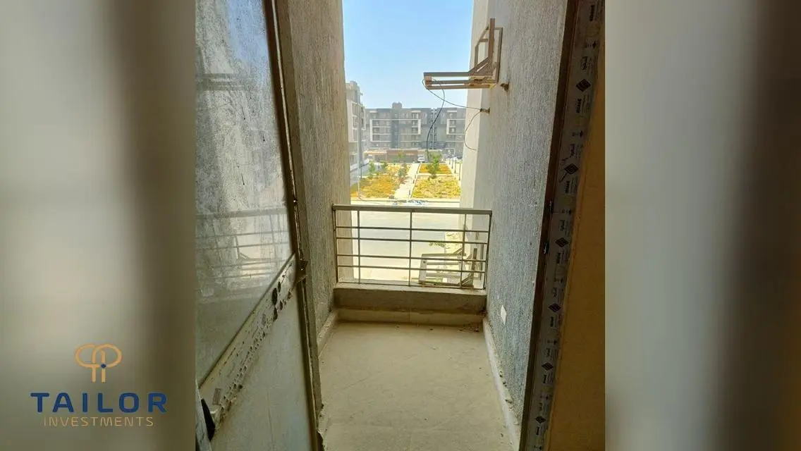 شقة فاخرة للبيع بمساحة واسعة