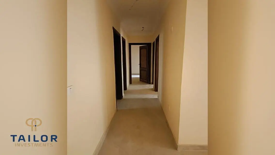 شقة فاخرة للبيع بمساحة واسعة