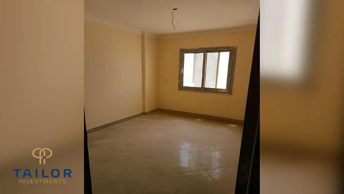 شقة فاخرة للبيع بمساحة واسعة