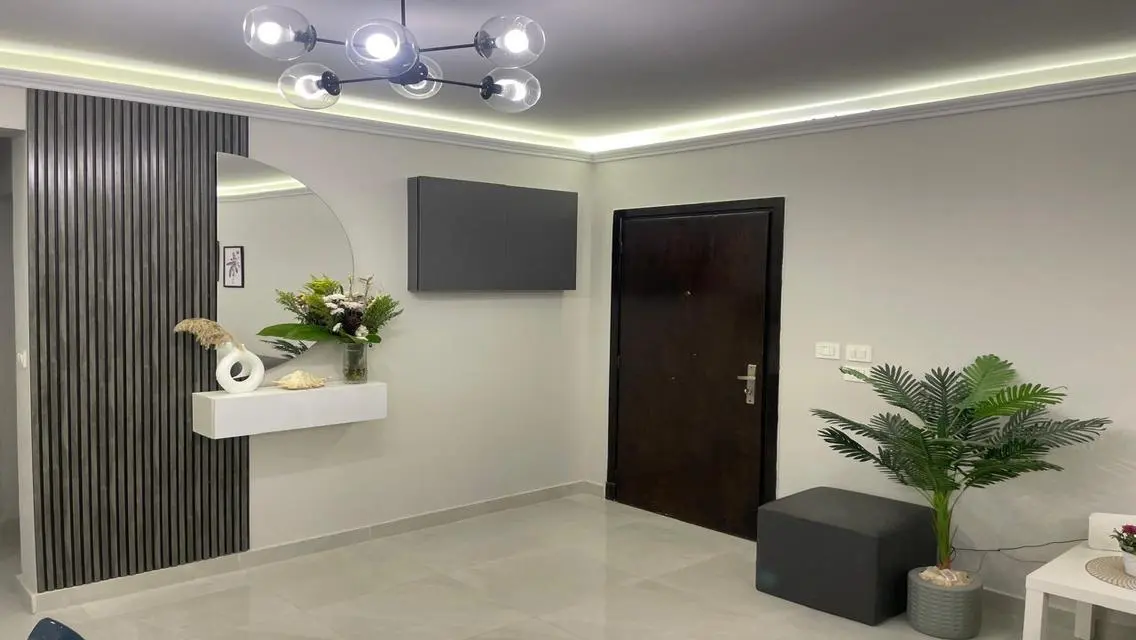 شقة رائعة بتصميم عصري للبيع