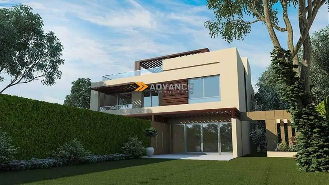Luxury Villa in Upville - October